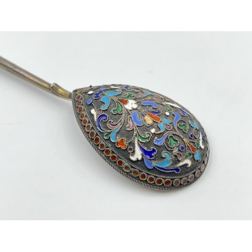 1172 - An early 20th century Russian .84 Zolotnik silver and enamel spoon - approx. gross weight 27 grams a... 