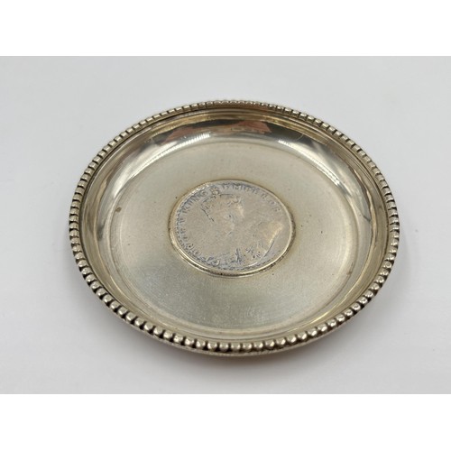 1181 - A stamped silver circular dish with George V 1917 Indian one rupee coin insert - approx. gross weigh... 