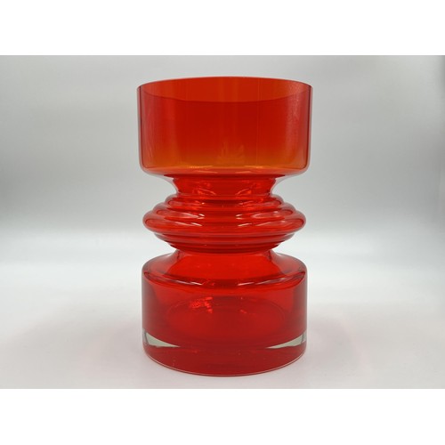 219 - A mid 20th century red studio glass vase - approx. 18cm high x 12cm diameter