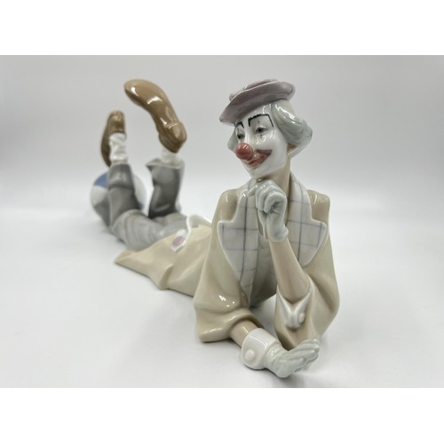 231 - A Lladro Recumbent Clown figurine, model no. 4618 - approx. 16cm high x 37cm long