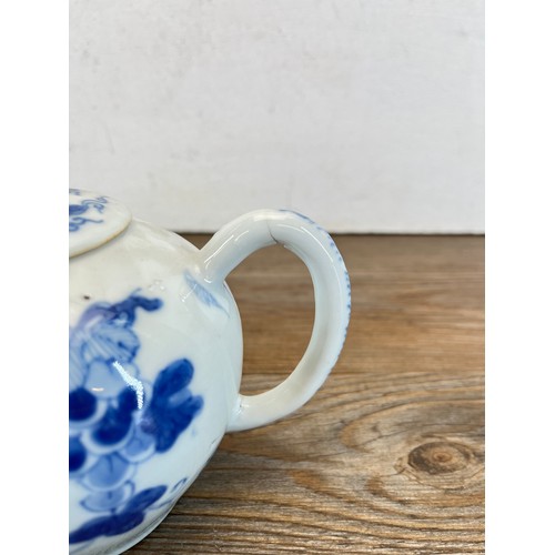 278 - Eight pieces of Oriental ceramics to include Chinese blue and white teapot, Japanese Satsuma bud vas... 