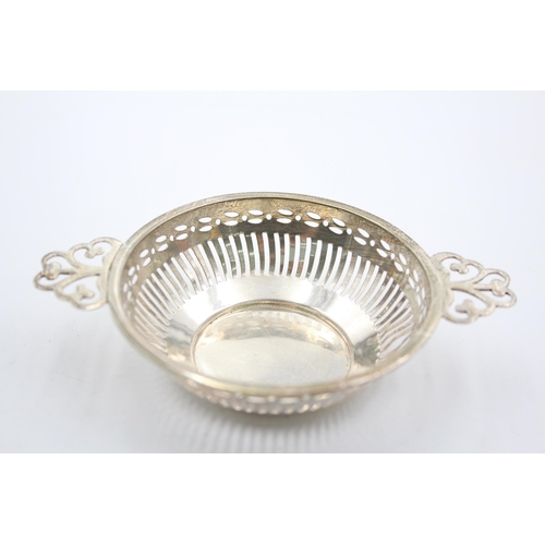 1303 - Two vintage silver dishes, one .830 and one .925 - approx. gross weight 57 grams