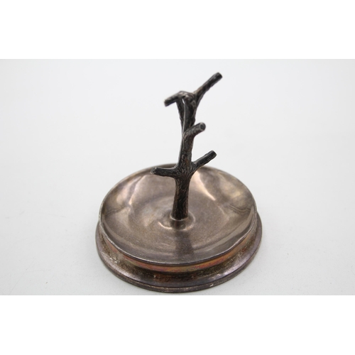 1319 - A George V hallmarked Chester silver jewellery tree, dated 1918 - approx. gross weight 62 grams and ... 