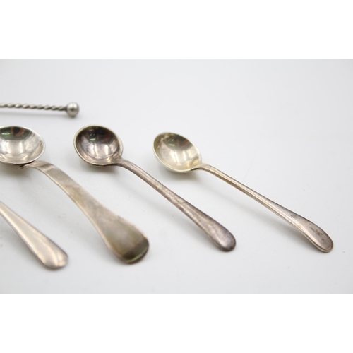 1324 - Eight antique hallmarked sterling silver condiment spoons - approx. gross weight 44 grams