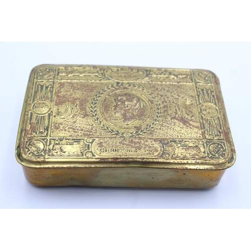 1352 - A WWI brass Princess Mary Christmas tin