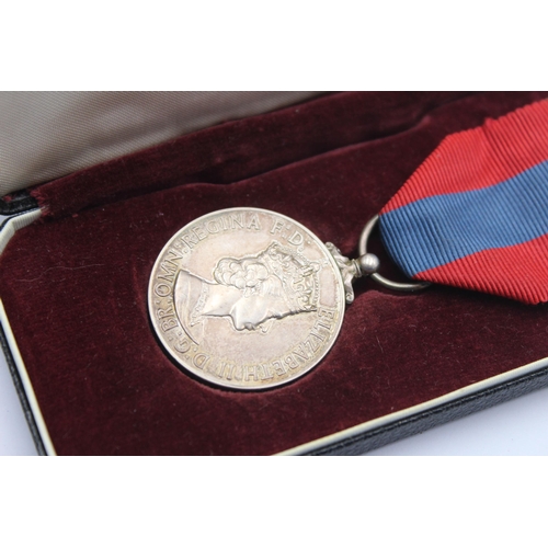 1354 - Two boxed medals, one Women's Voluntary Service and one Elizabeth II Imperial Service