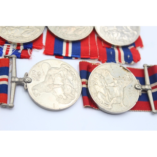 1355 - Eight WWII medals and ribbons