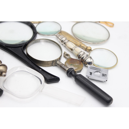 1373 - Fifteen vintage magnifying glasses