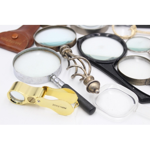 1373 - Fifteen vintage magnifying glasses