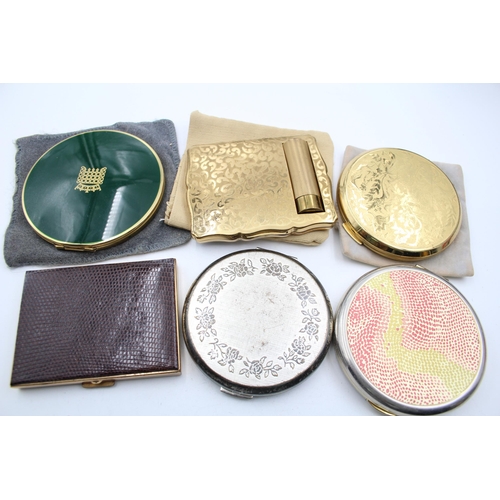 1374 - Six vintage vanity compacts to include Stratton, Coty L'aimant etc.