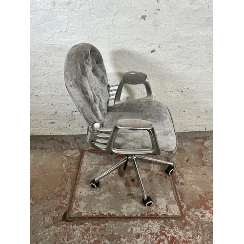 98 - A modern silver crushed velvet swivel office desk chair