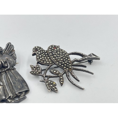 1237 - Three pieces of white metal and sterling silver jewellery to include .925 silver marcasite bird broo... 