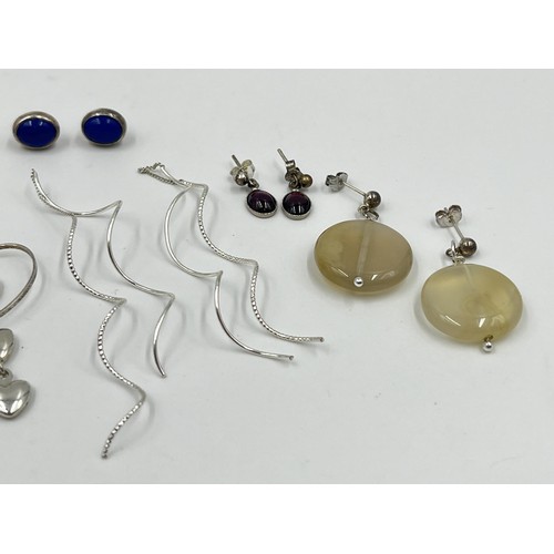 1239 - A collection of .925 silver earrings to include lapis lazuli etc.