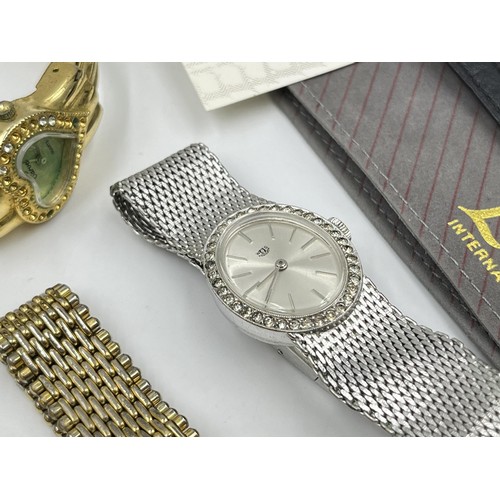 1265 - A collection of men's and women's wristwatches to include Roamer, Sekonda etc.