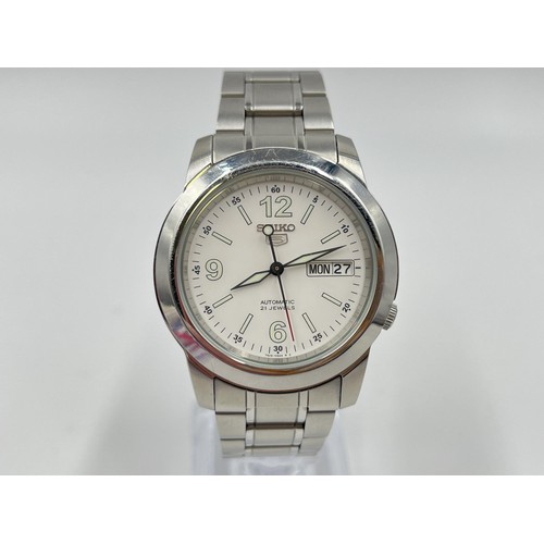 1267 - A Seiko 5 automatic men's wristwatch - ref no. 7S26-02W0