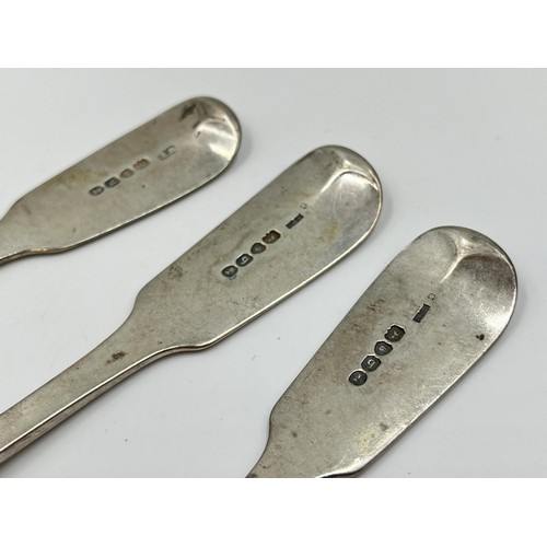 1269 - Three William IV hallmarked London silver table spoons, dated 1831 - approx. gross weight 250 grams