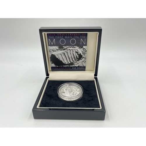 1369 - A boxed Pobjoy Mint 50th Anniversary of the First Man on the Moon limited edition no. 411/650 fine s... 