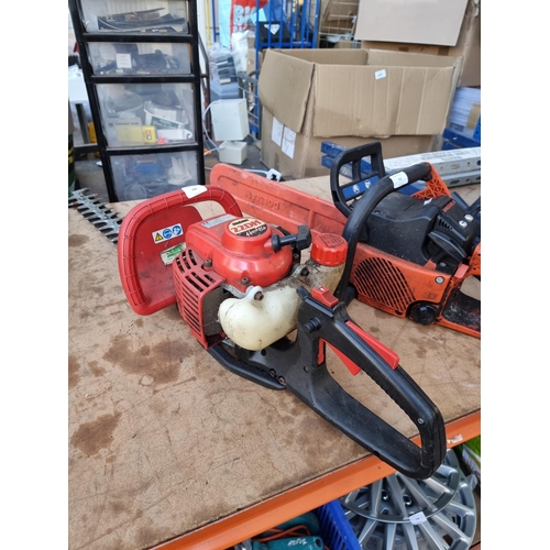 794 - A Shindaiwa 22DH Homepro petrol hedge cutter