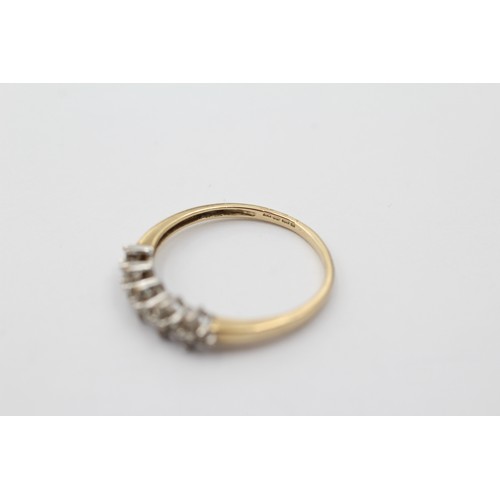 1025 - A 9ct gold diamond dress ring, size O½ - approx. gross weight 1.4 grams