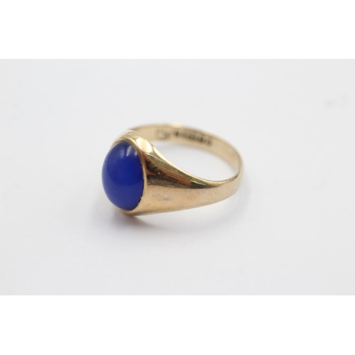 1069 - A 9ct gold blue chalcedony signet ring, size M½ - approx. gross weight 2.7 grams