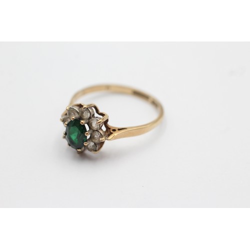 1083 - A 9ct gold green and white synthetic spinel floral cluster ring, size S - approx. gross weight 2.6 g... 