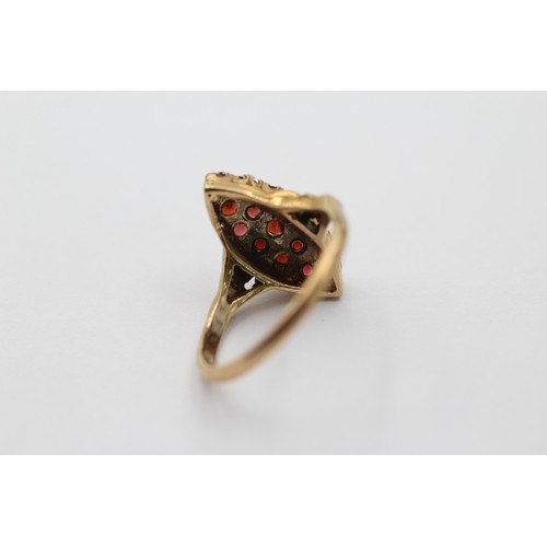 1126 - A 9ct gold garnet marquise shape cluster ring, size O - approx. gross weight 2.9 grams