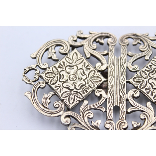 1287 - A hallmarked Sheffield silver lady's belt buckle, dated 1991 - approx. gross weight 40 grams and 9cm... 