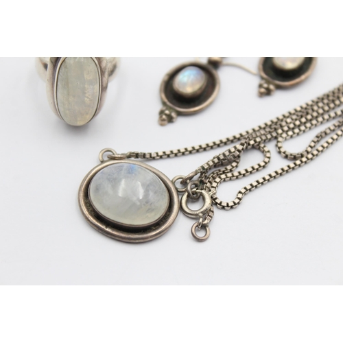 1170 - Three pieces of .925 silver moonstone set jewellery - approx. gross weight 32 grams