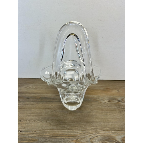 210 - An Art Vannes France crystal glass twin handled centre piece bowl - approx. 39cm high x 31cm wide