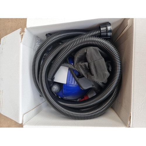 789 - A boxed Vaporetto Eco Pro 3000 Lux steam cleaner with accessories