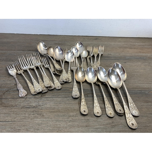 270 - A collection of vintage silver plated and stainless steel cutlery