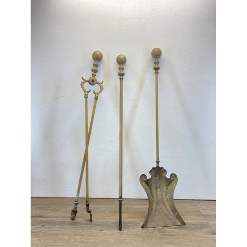 272 - Five late 19th/early 20th century brass fireside items