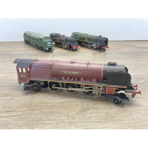 300A - Four Hornby Dublo OO gauge model locomotives