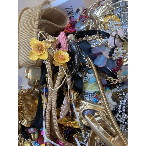 360 - A large quantity of costume jewellery