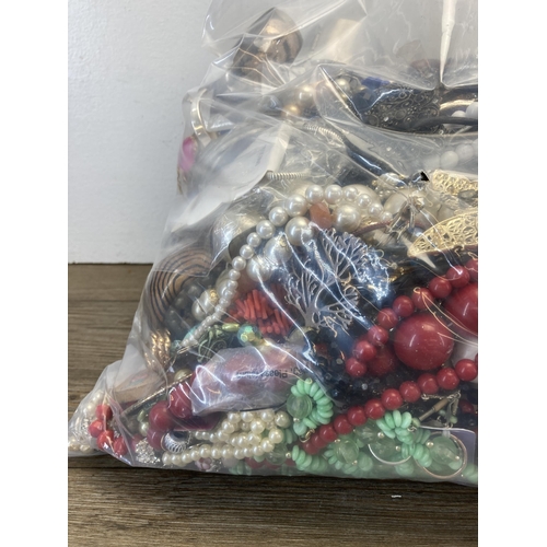 383 - Approx. 10kg of costume jewellery