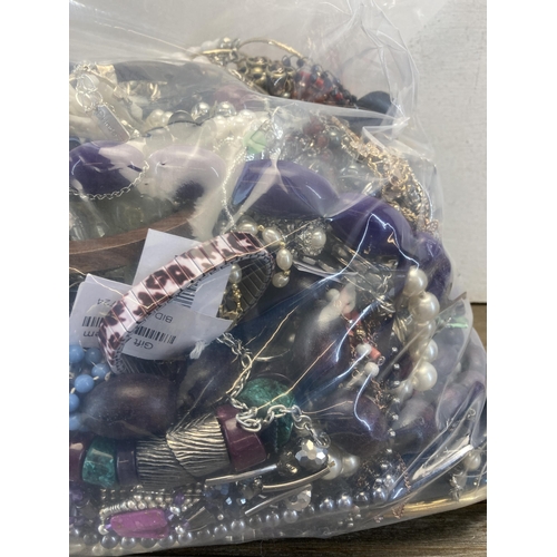 390 - Approx. 10kg of costume jewellery