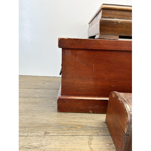 538 - Three wooden boxes to include early 20th century mahogany twin handled etc. largest approx. 23cm hig... 