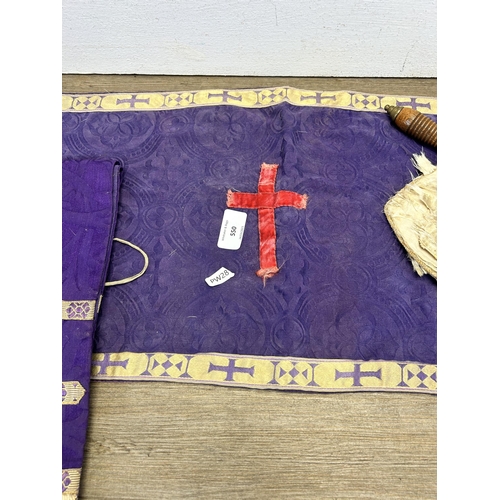 550 - Four vintage ecclesiastical items to include oak and fabric collection/offering bag etc.