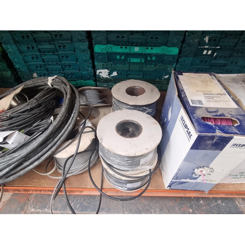 833 - A large collection of electrical cable to include cat 5, 3 core and earth armoured etc.