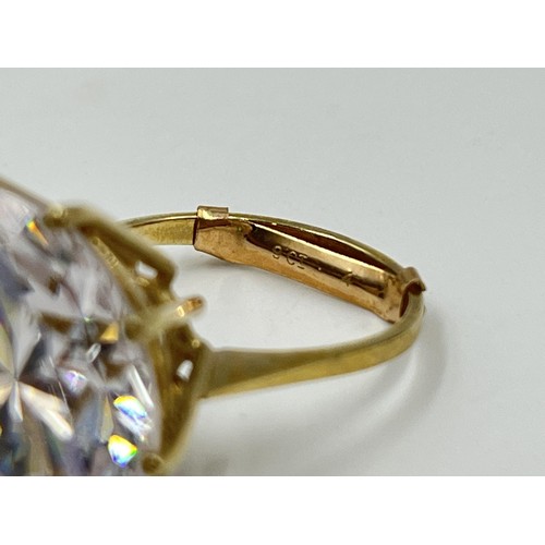 1178 - A hallmarked London 9ct gold clear gemstone cocktail ring, size P - approx. gross weight 14.46 grams