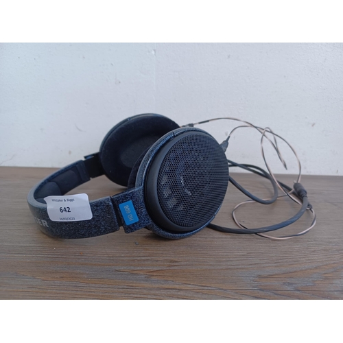 642 - A pair of Sennheiser HD600 audiophile open-back headphones