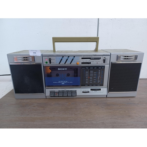 646 - A late 1980s Sony CFS-3000L portable stereo four-band radio/cassette recorder