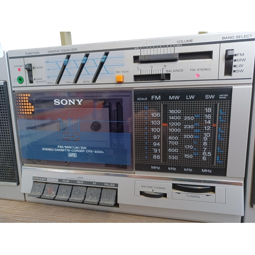 646 - A late 1980s Sony CFS-3000L portable stereo four-band radio/cassette recorder