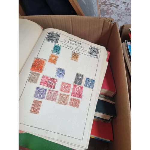 928 - A box containing a large quantity of worldwide stamps