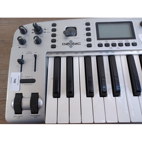 740 - An M-Audio Ozonic midi controller/FireWire audio interface