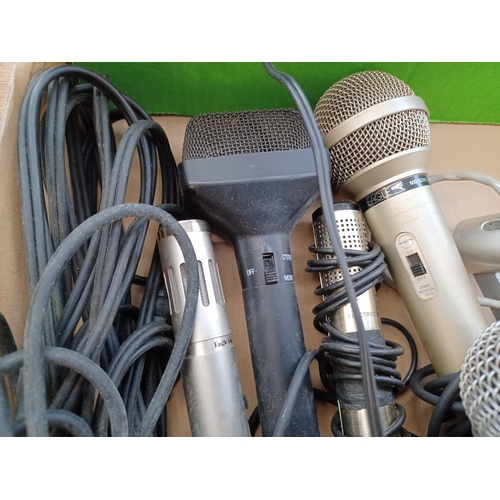 750 - A collection of microphones to include Bang & Olufsen Beomic 2000, Shure Prologue 14L etc.