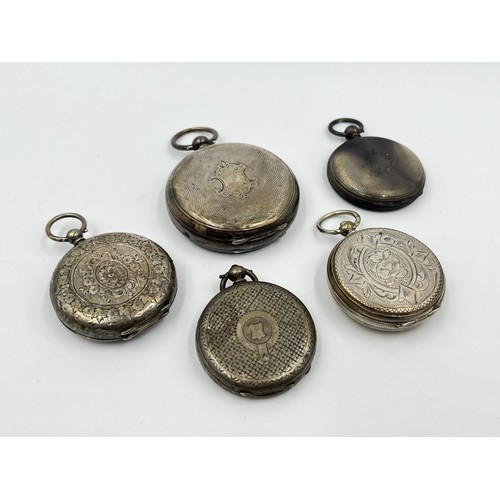 1252 - Five late 19th/early 20th century silver and white metal pocket watches to include fine silver, two ... 