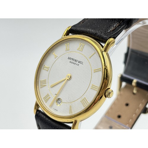 1256 - A boxed Raymond Weil Geneve 18ct gold electroplated quartz 32mm wristwatch with certificate - ref. 9... 