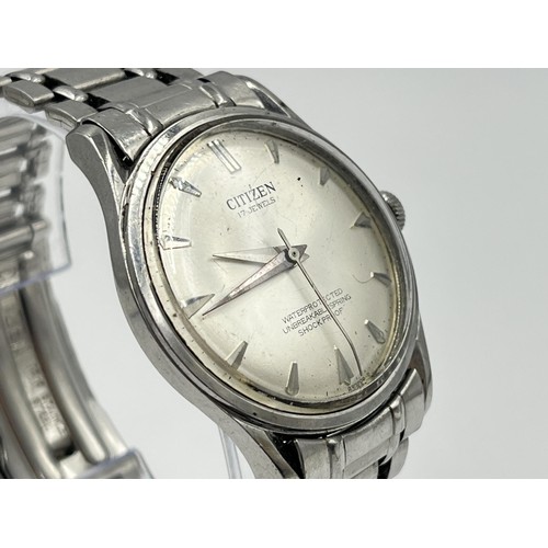 1258 - A vintage Citizen cal. 0201 17 jewels mechanical 35mm men's wristwatch with Citizen stainless steel ... 