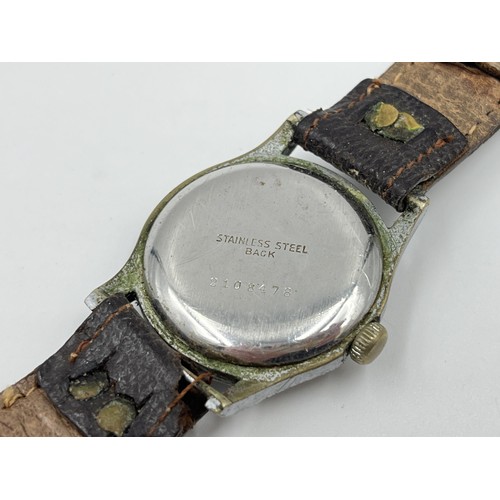 1271 - An early/mid 20th century Derrick mechanical 30mm men's wristwatch